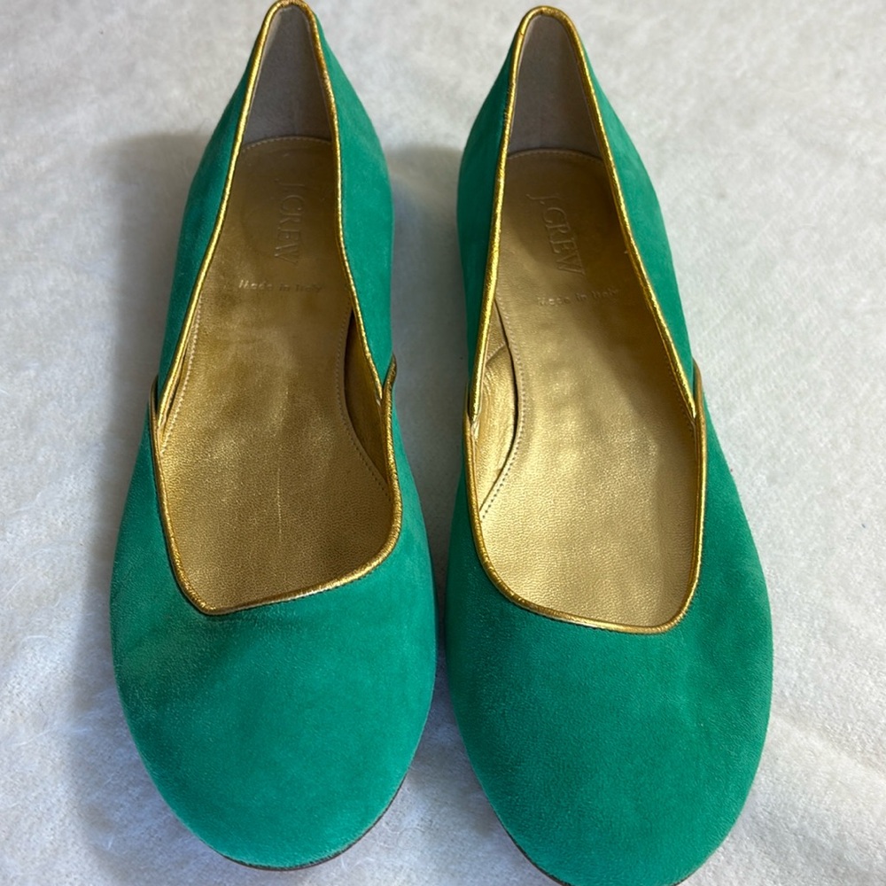 J. CREW Green Suede Flat Shoes 9 Round Toe Silver Trim Made in Italy